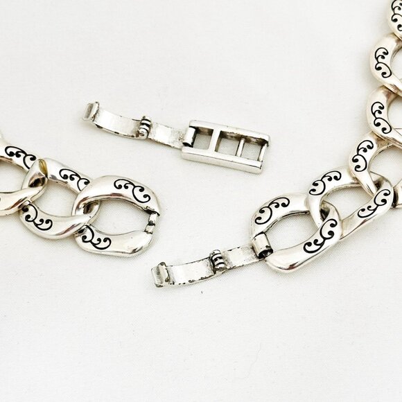 Vintage Brighton Silver Tone Interlocking Etched Scroll Necklace w/Heart Tin - Picture 7 of 10